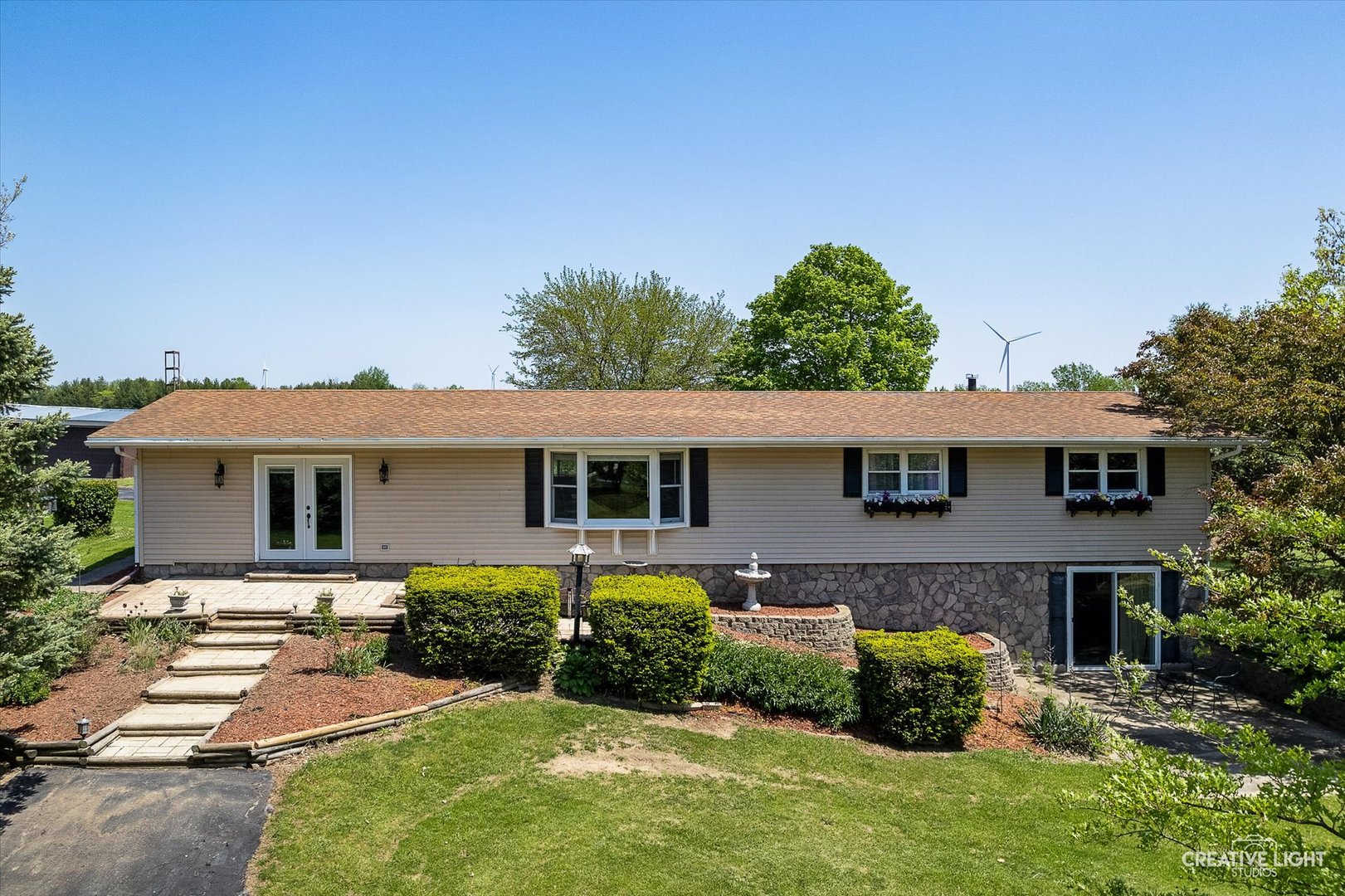 2262 E 23rd Road Property Photo