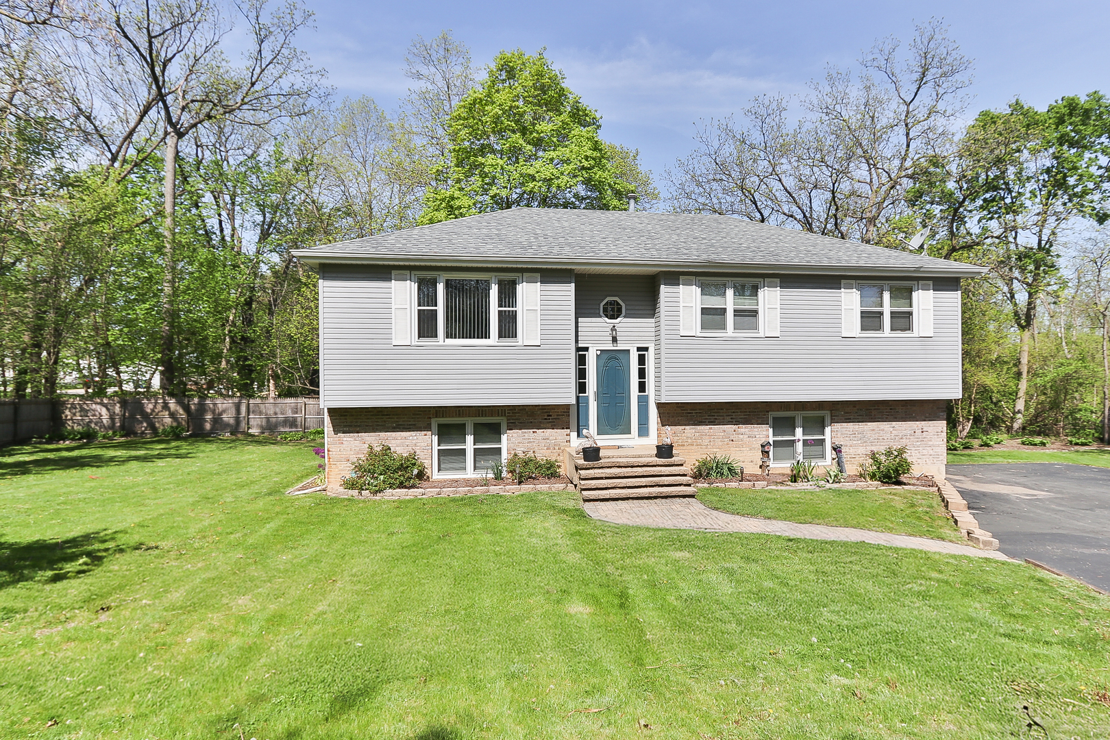7n030 Wabash Avenue Property Photo