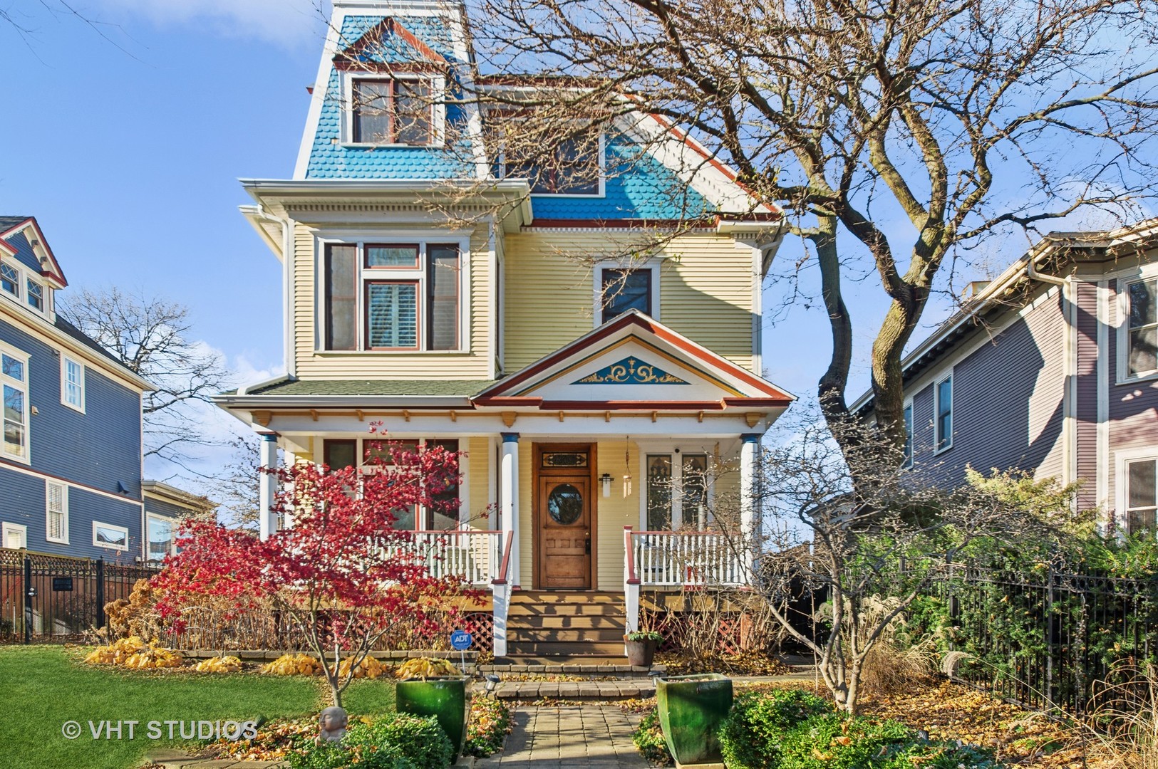 4752 N Beacon Street Property Photo 3