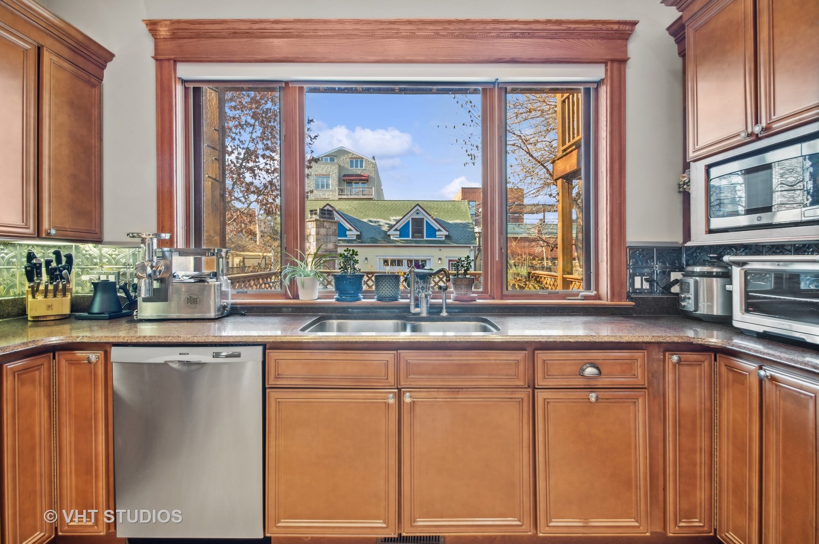 4752 N Beacon Street Property Photo 27