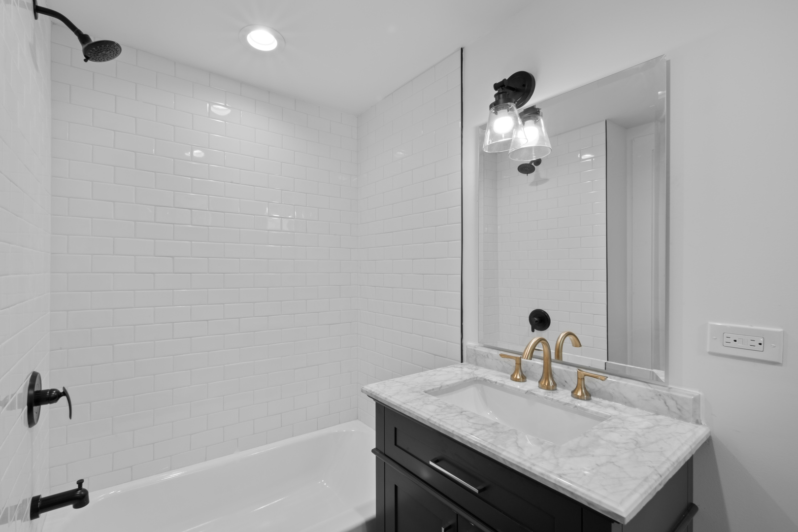 8317 S Constance Avenue Property Photo 8