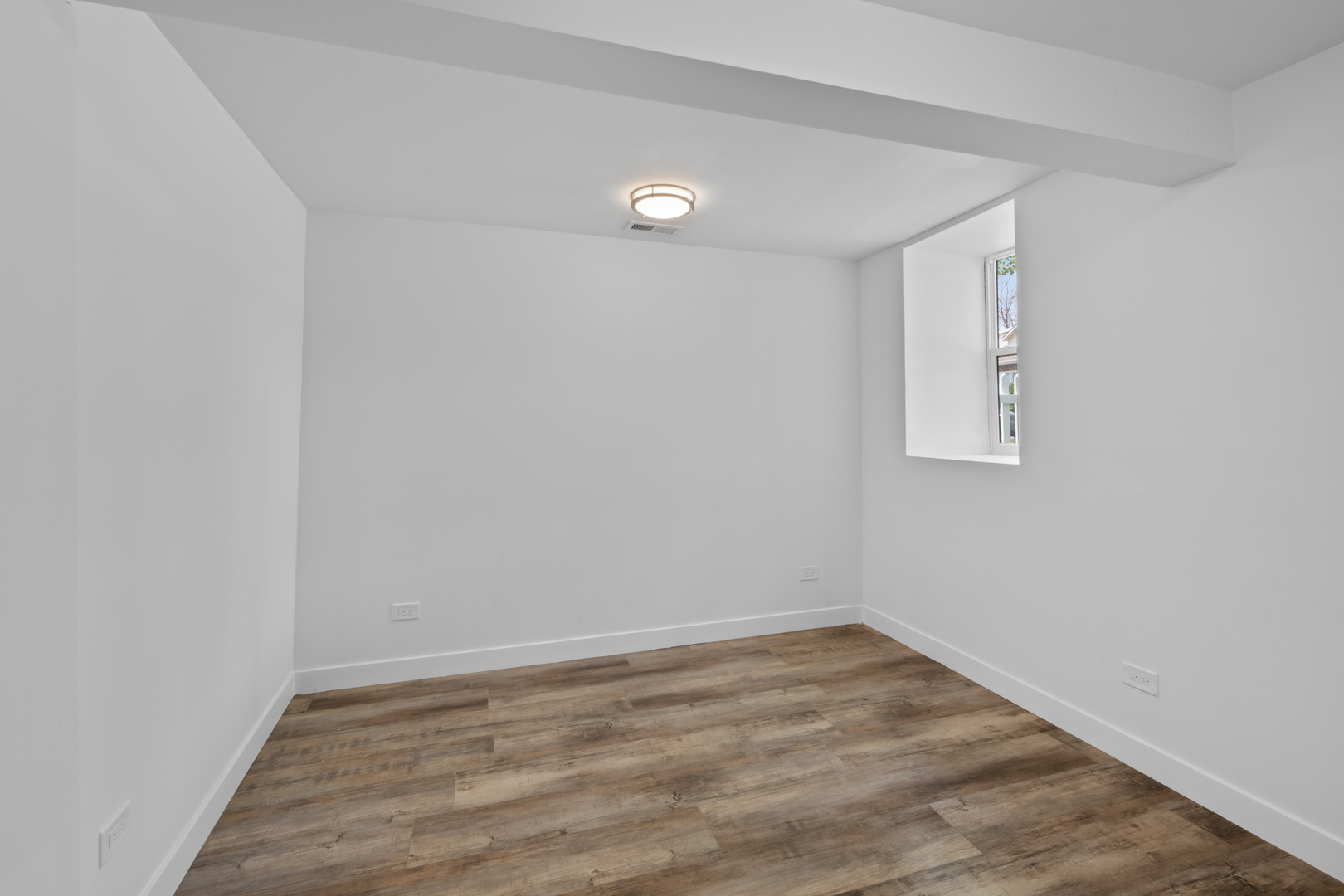 8317 S Constance Avenue Property Photo 10