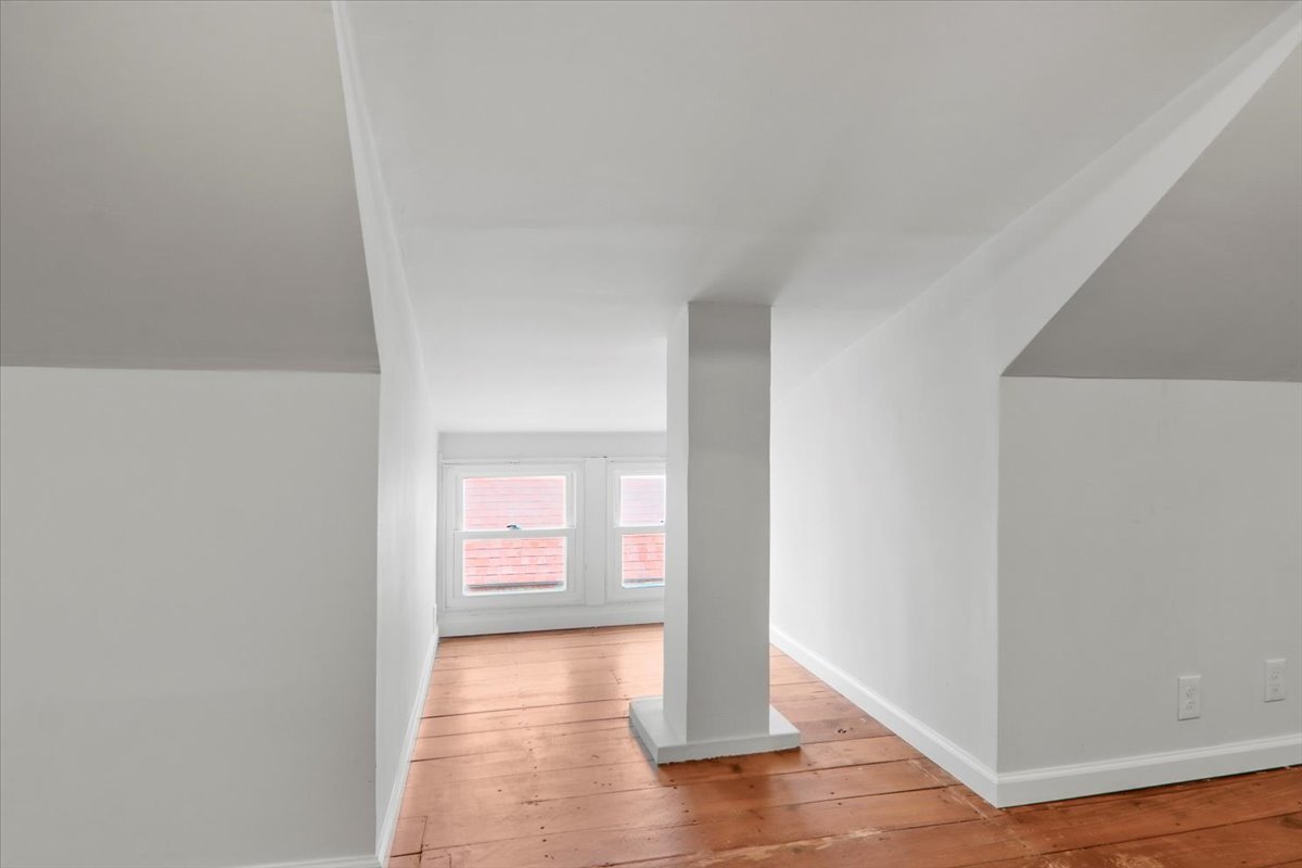 1014 E Washington Street Property Photo 17
