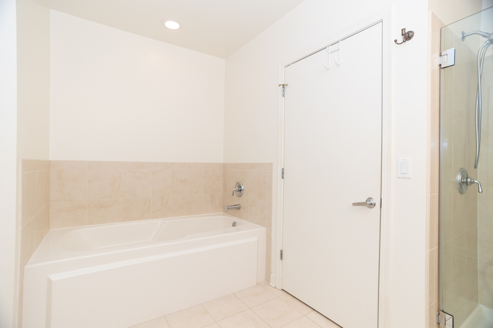 1335 S Prairie Avenue 1609 Property Photo 12