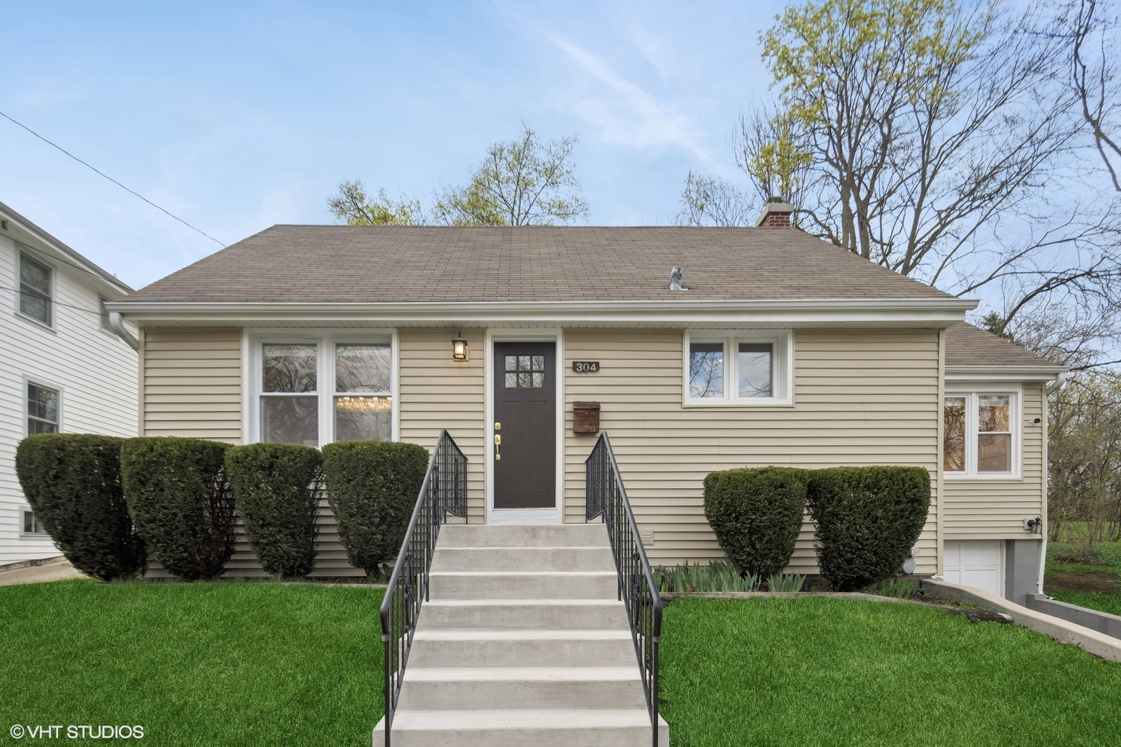 304 Bryant Avenue Property Photo