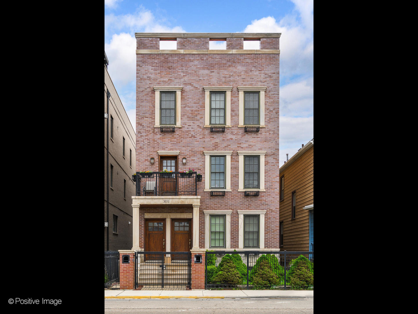 3031 N Clybourn Avenue Property Photo 1