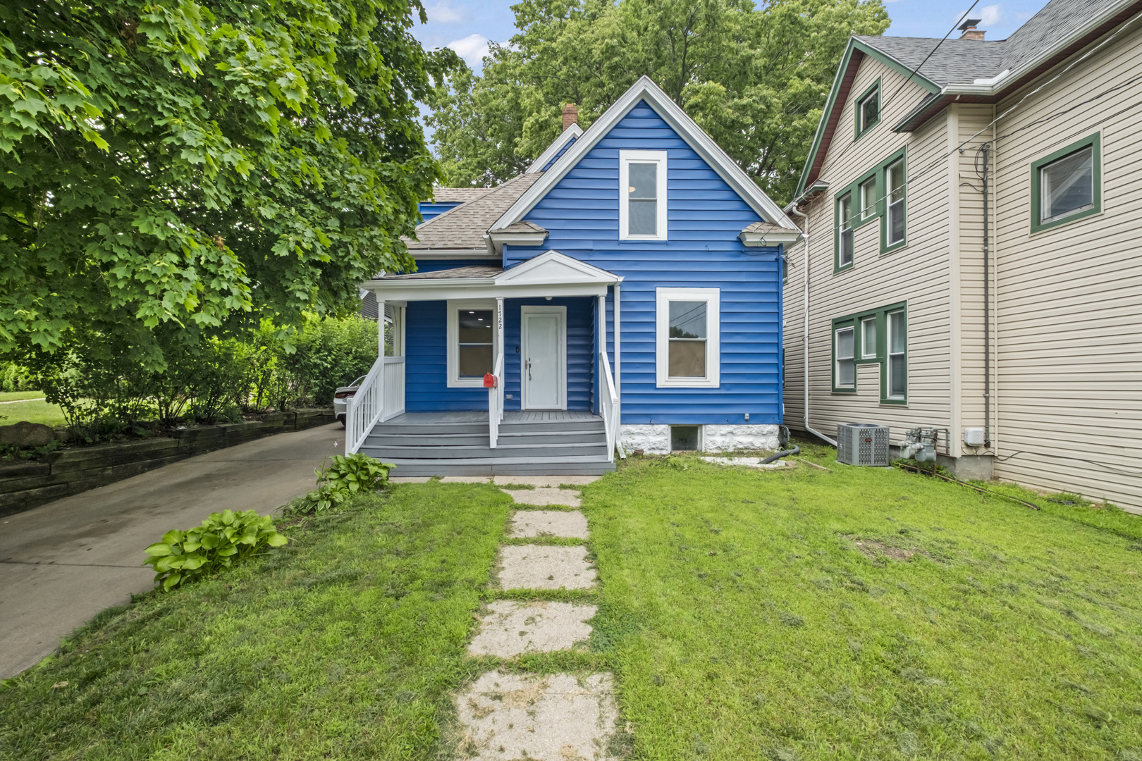 1722 Charles Street Property Photo 1