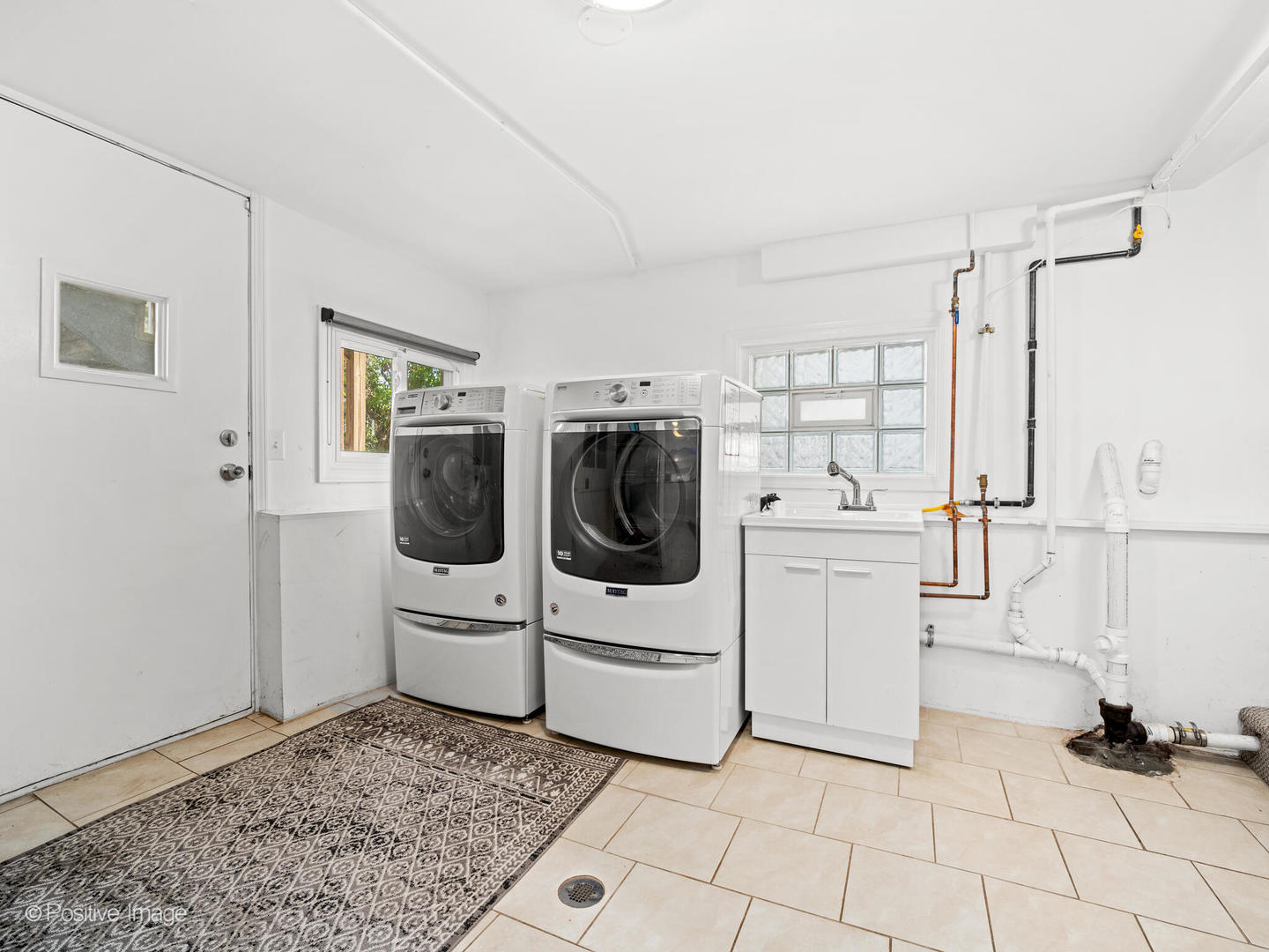 4141 N Meade Ave Property Photo 22