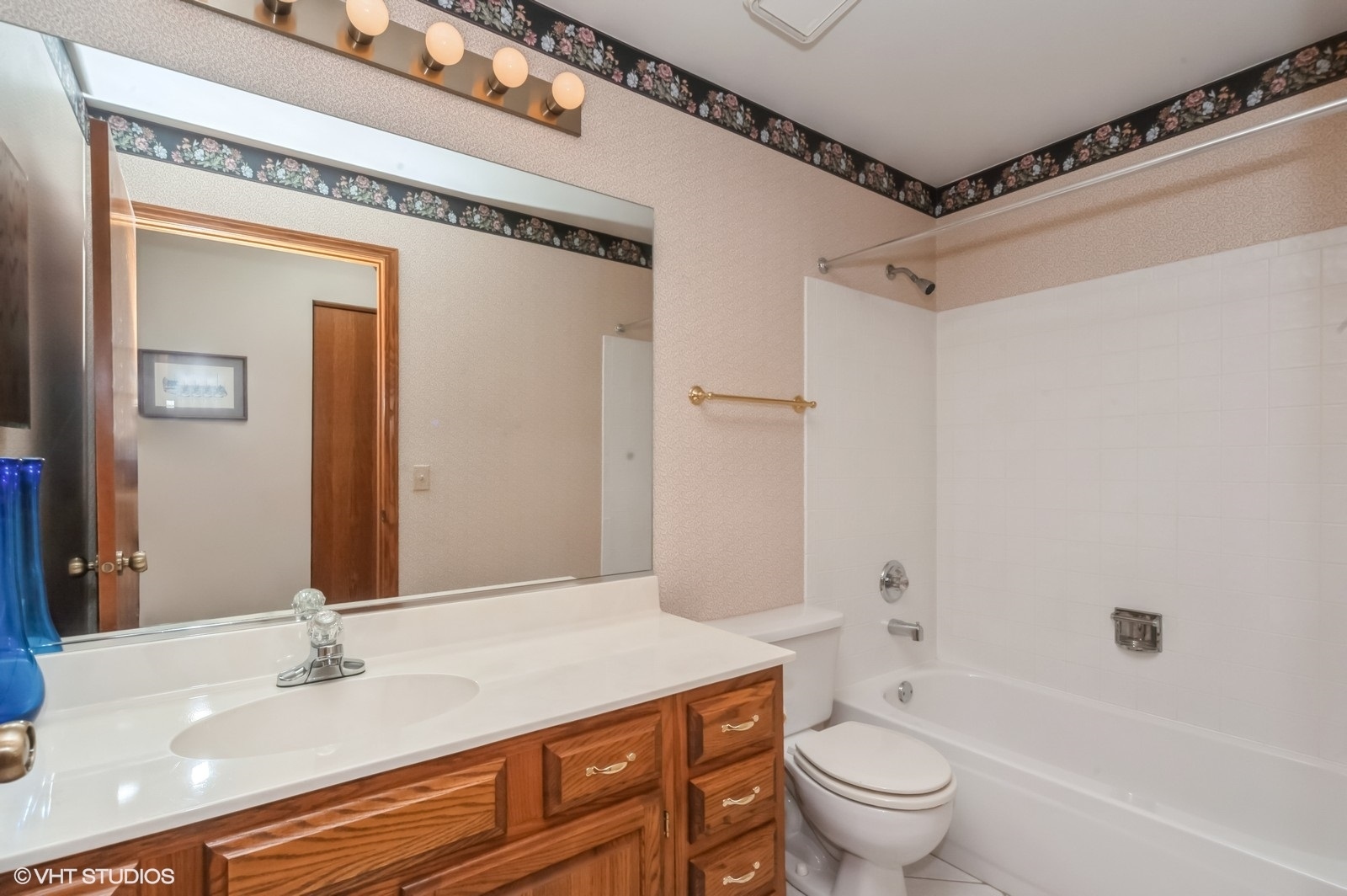 803 Persimmon Lane A Property Photo 14