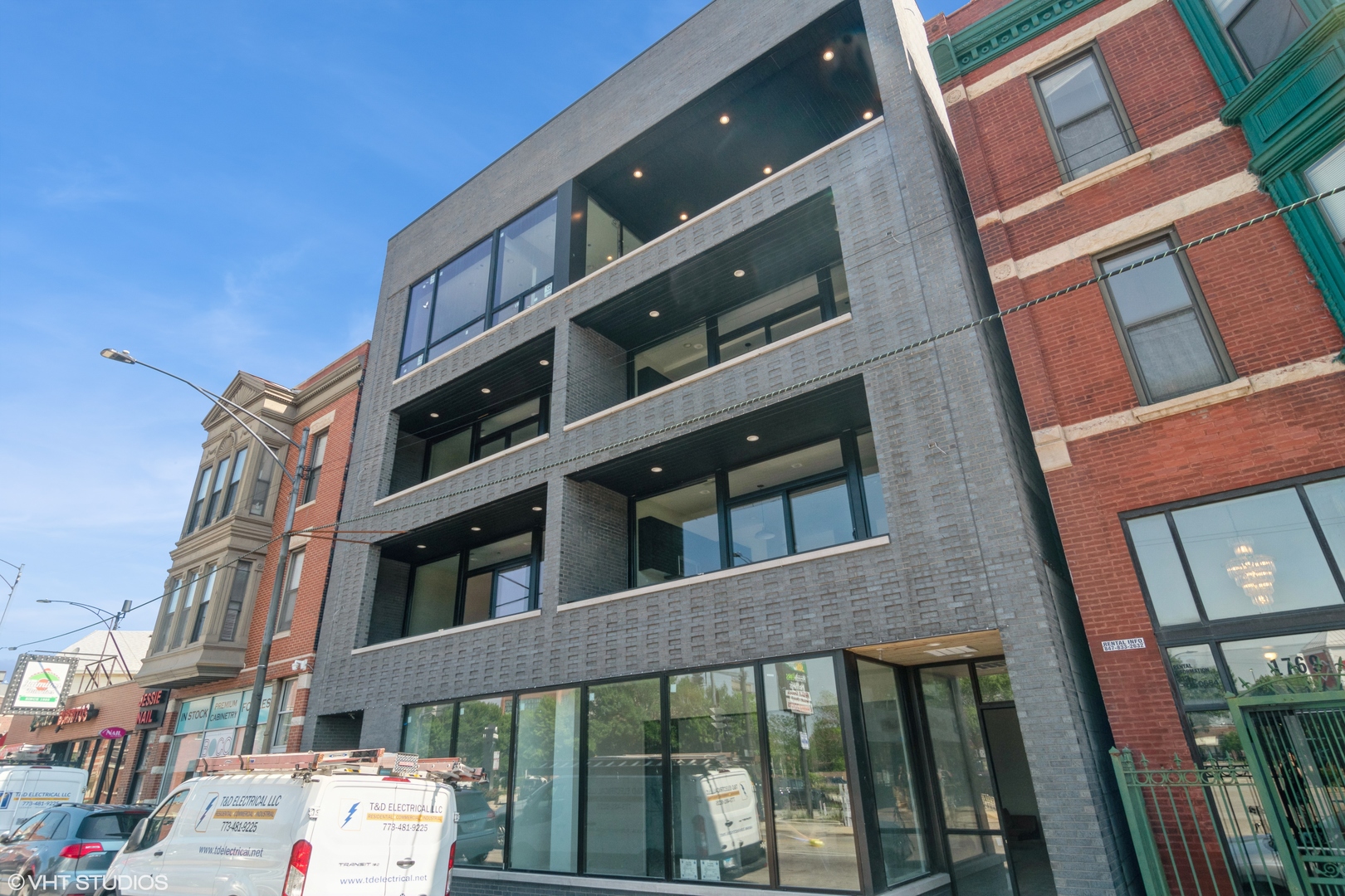 1775 N Clybourn Ave Property Photo 1