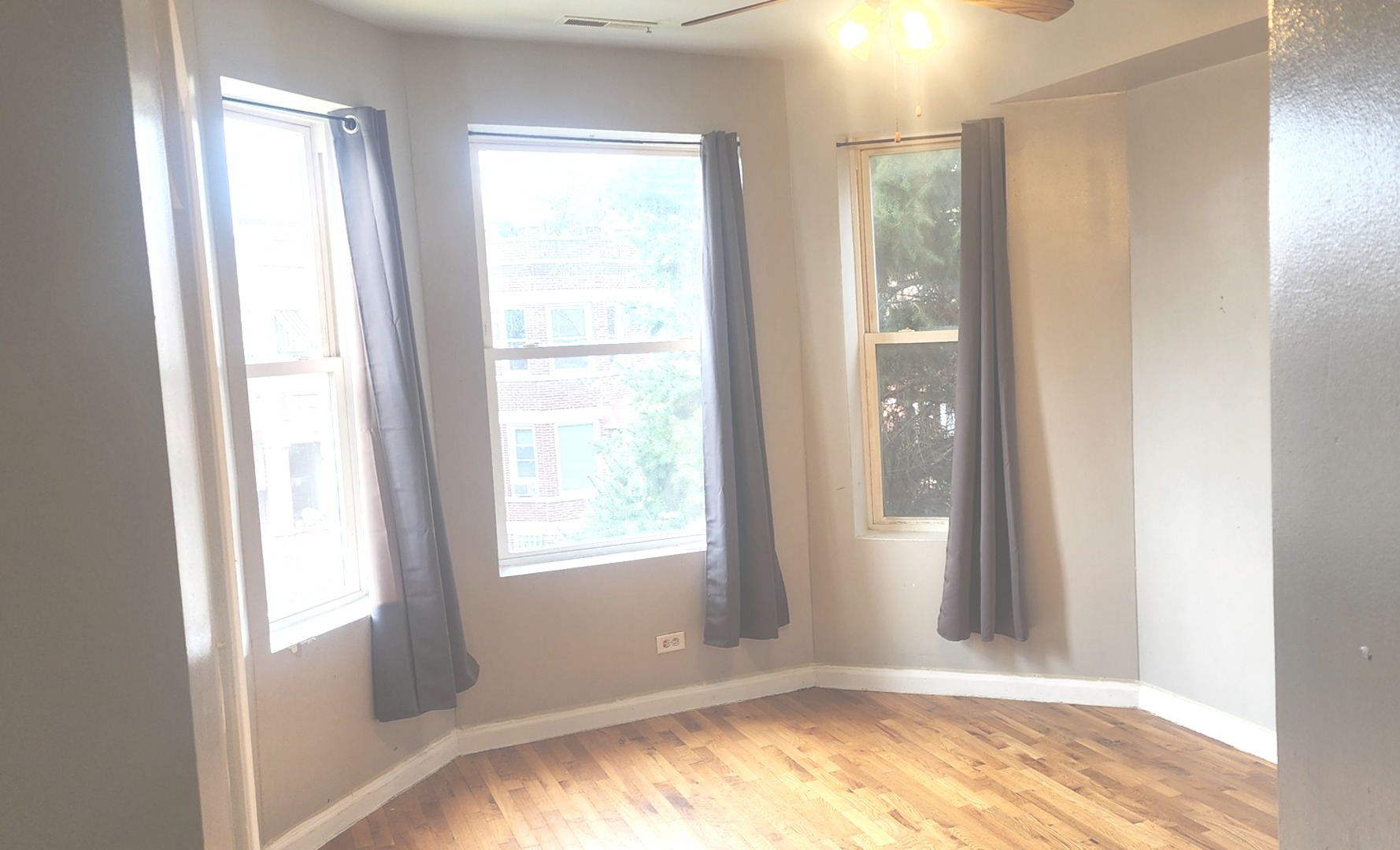 913 N Lawndale Avenue 2 Property Photo 2