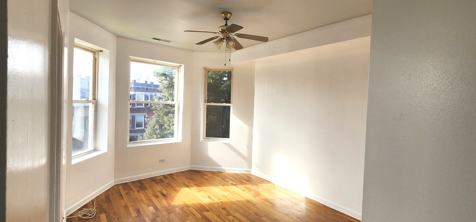 913 N Lawndale Avenue 2 Property Photo 3