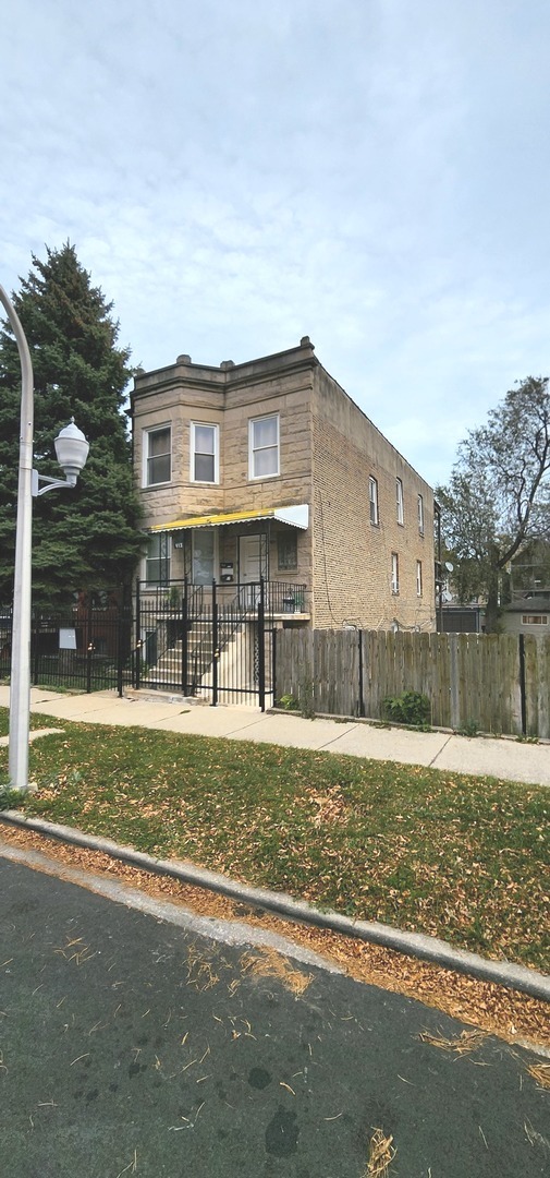 913 N Lawndale Avenue 2 Property Photo 33