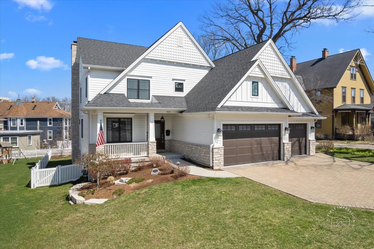5233 Carpenter Street Property Photo
