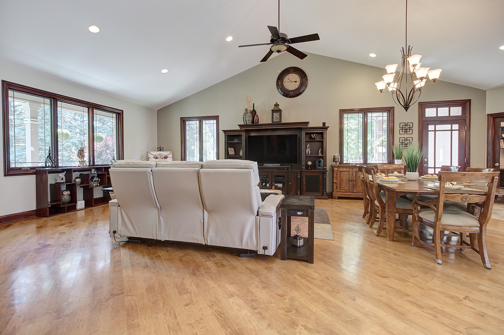 2601 Commonwealth Avenue Property Photo 15