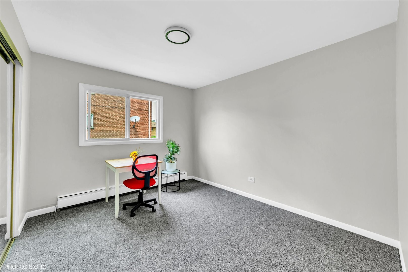 16035 Laramie Avenue Property Photo 11