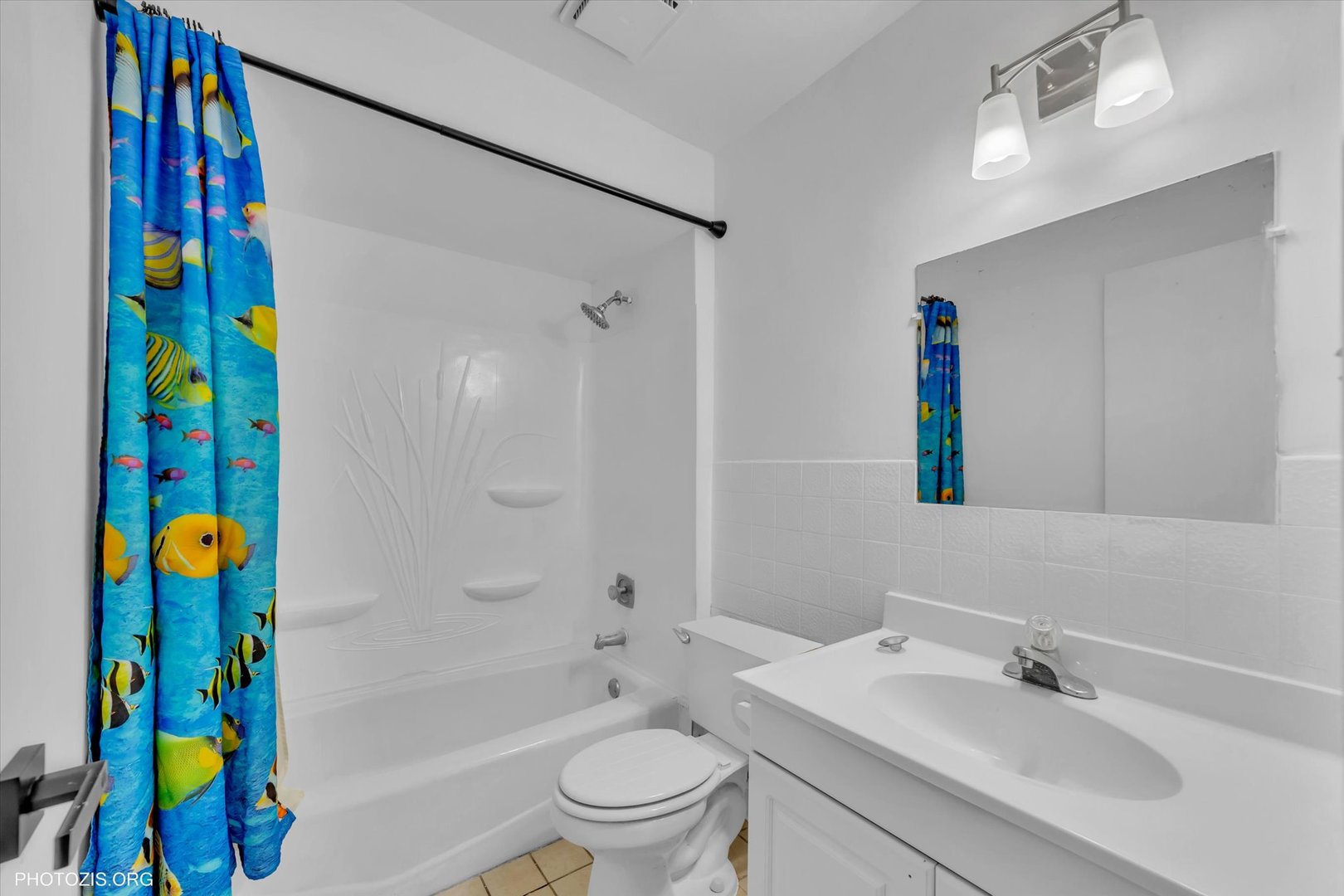 16035 Laramie Avenue Property Photo 14