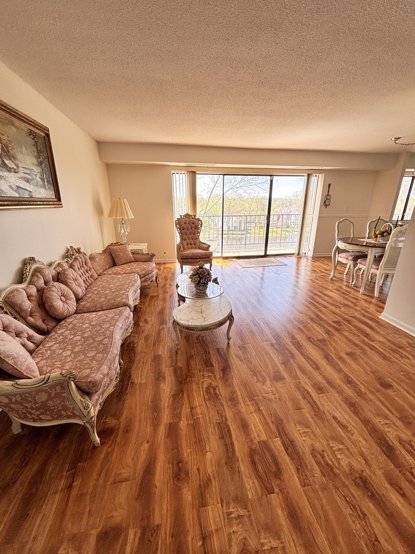 111 S Baybrook Drive 514 Property Photo 2