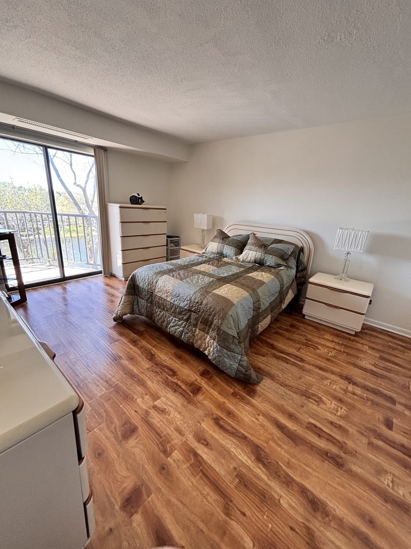 111 S Baybrook Drive 514 Property Photo 11