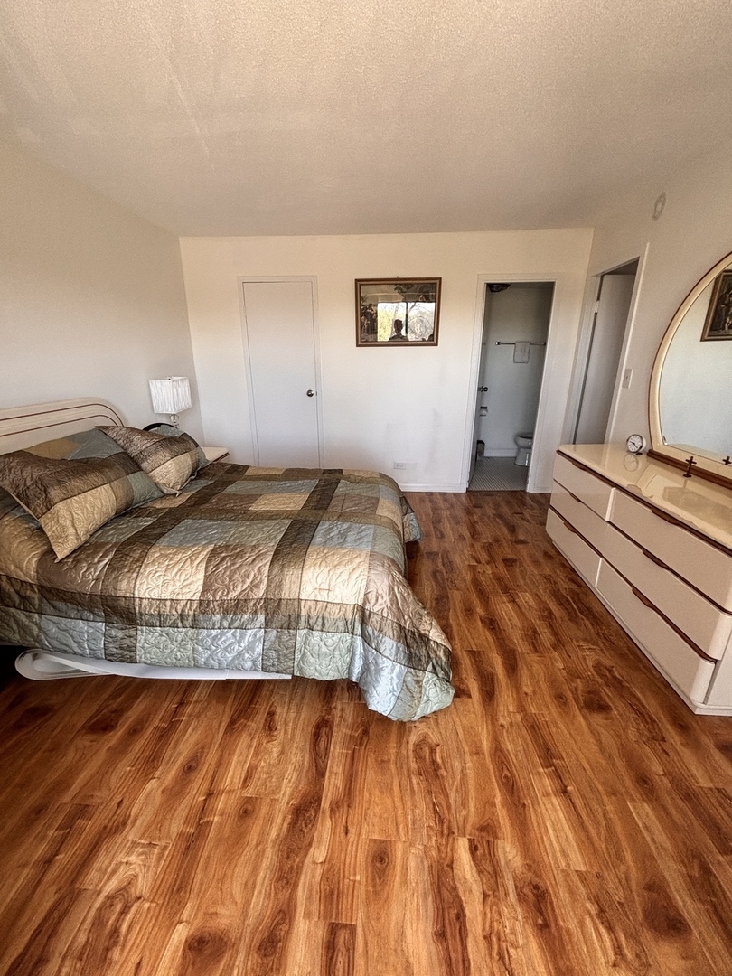 111 S Baybrook Drive 514 Property Photo 12