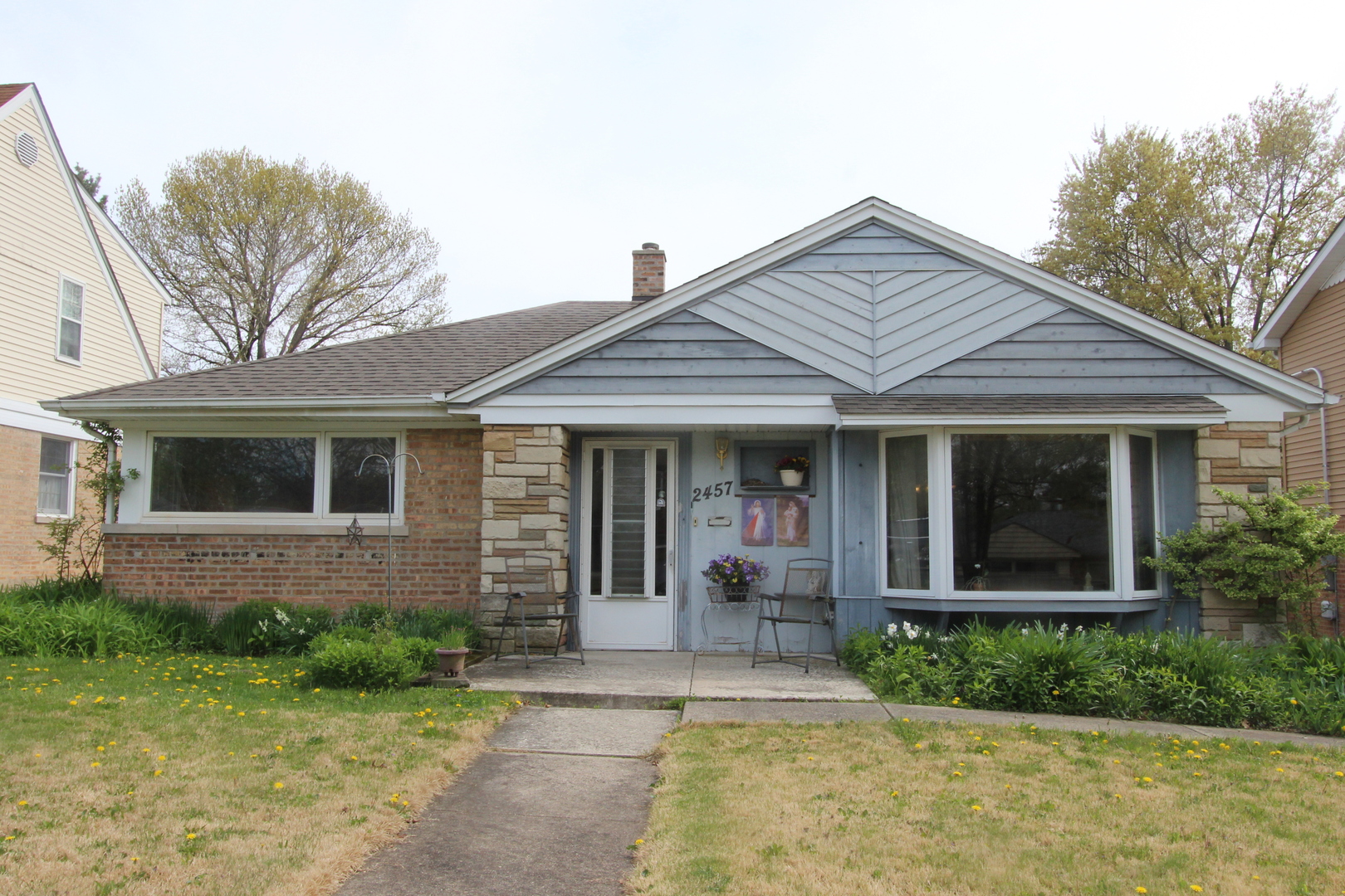 2457 Hawthorne Road Property Photo