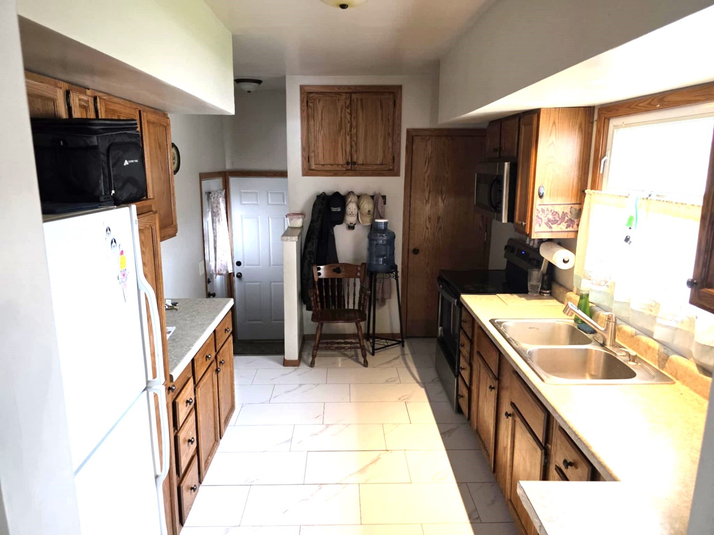 1825 St Vincents Avenue Property Photo 6