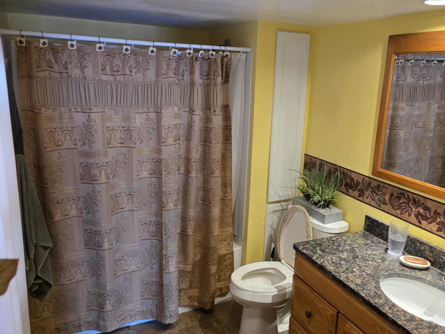 1825 St Vincents Avenue Property Photo 14