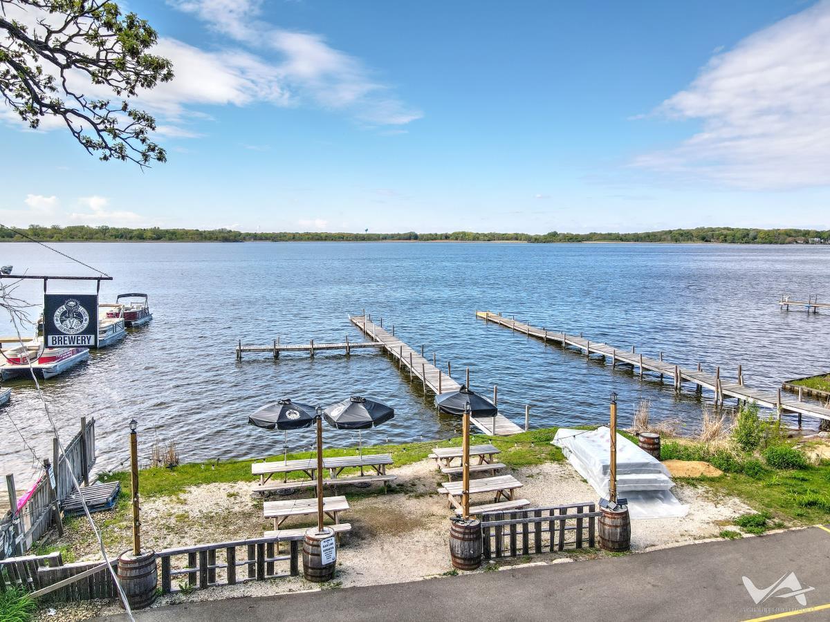 115 Nippersink Boulevard Property Photo 8