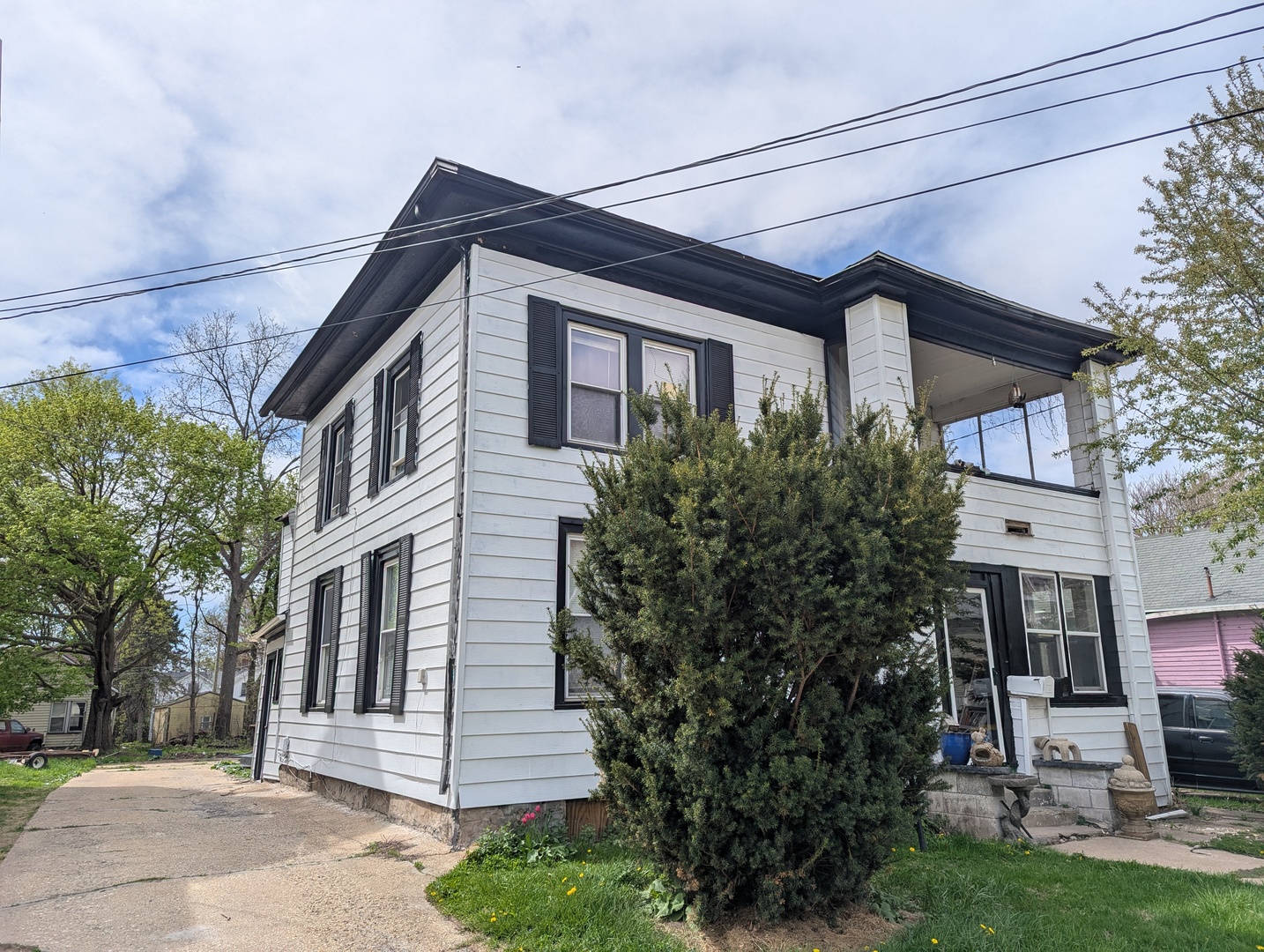 720 S Carroll Avenue Property Photo 1