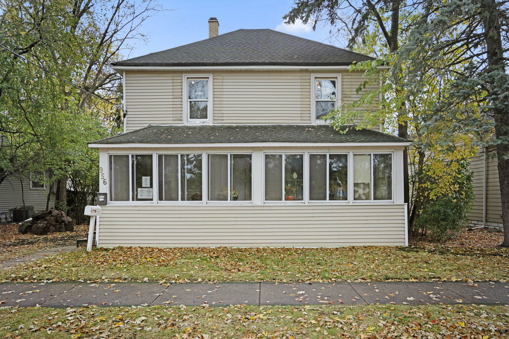 956 Chestnut Street 1 Property Photo