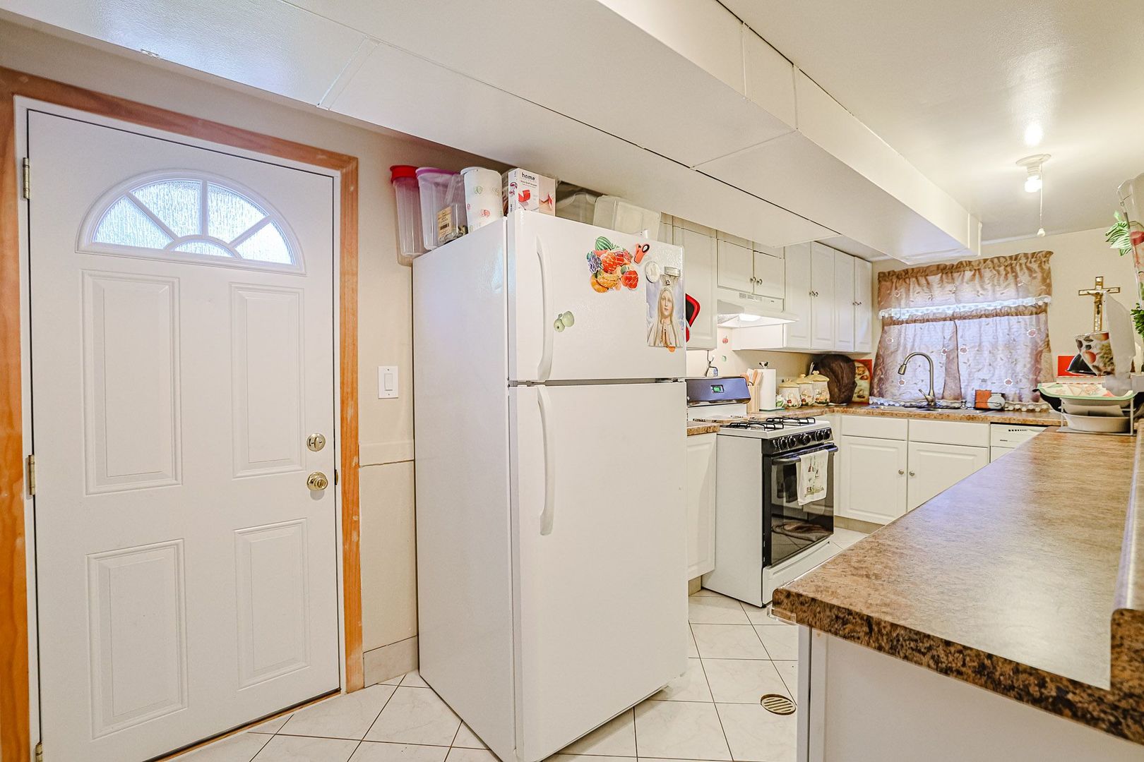 1703 W Robbie Lane Property Photo 12