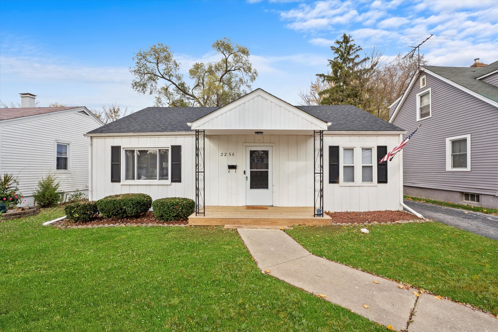 2236 Willow Road Property Photo