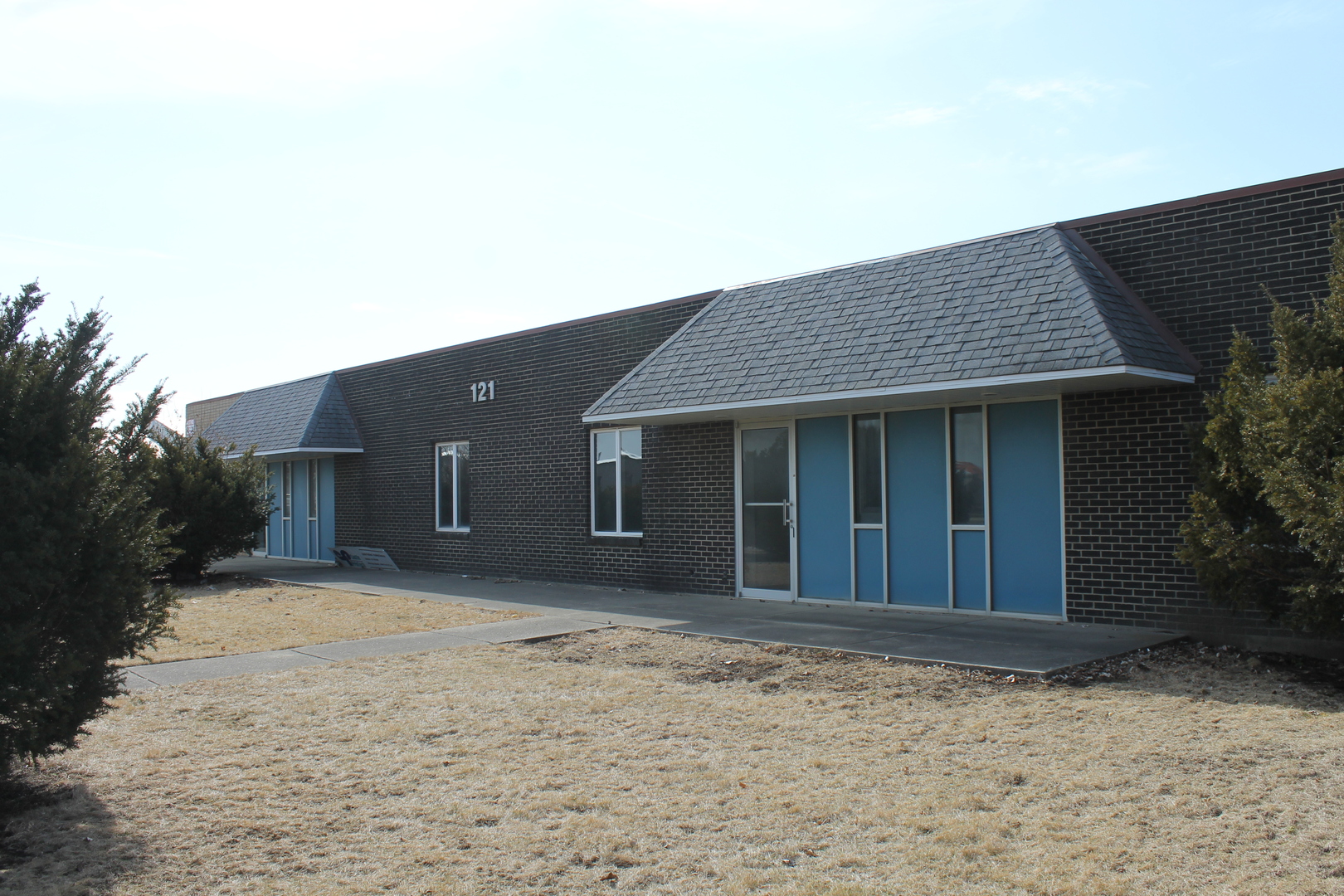 121 Industrial Drive Property Photo 1