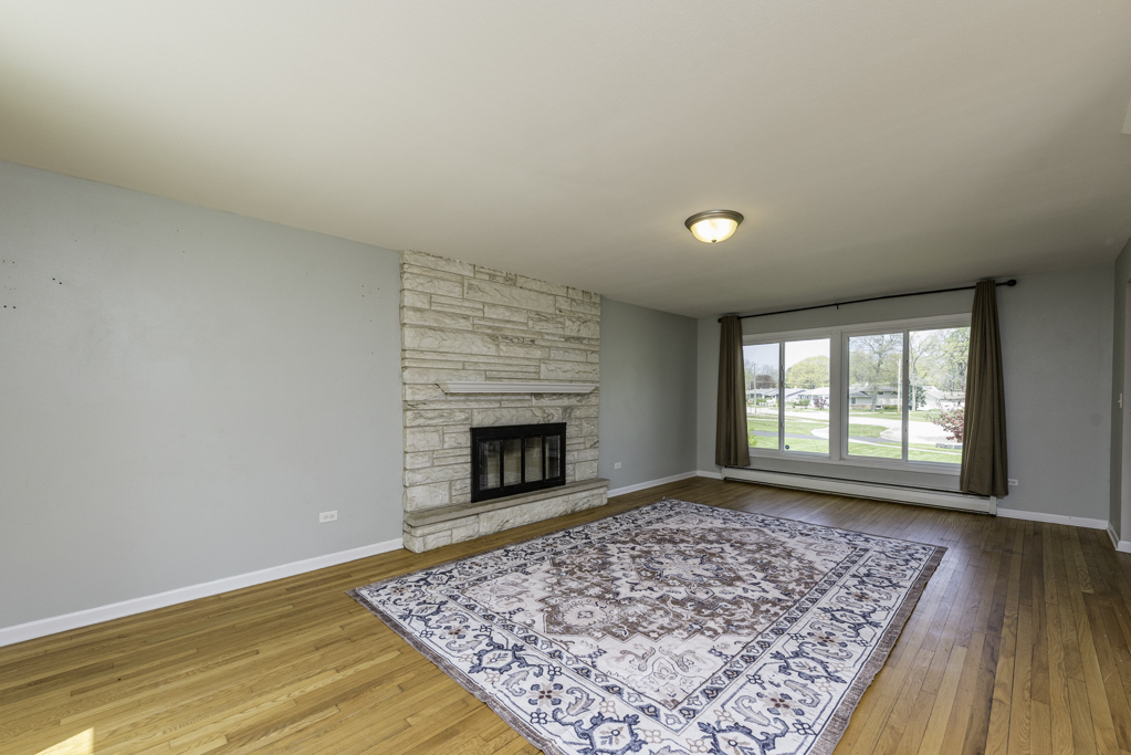 818 Geddes Court Property Photo 6