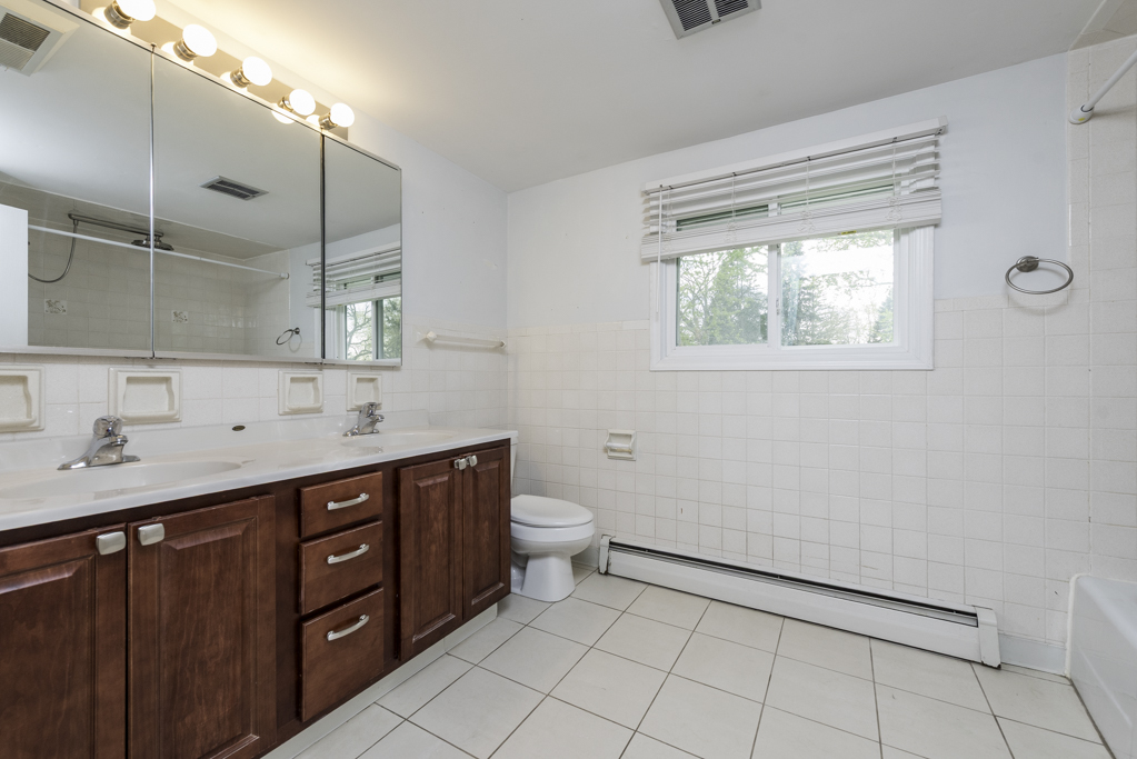 818 Geddes Court Property Photo 21