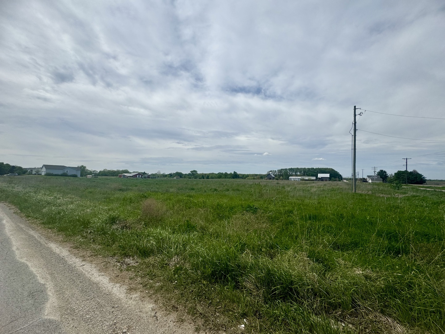 2071 N 3569th Road Property Photo 1