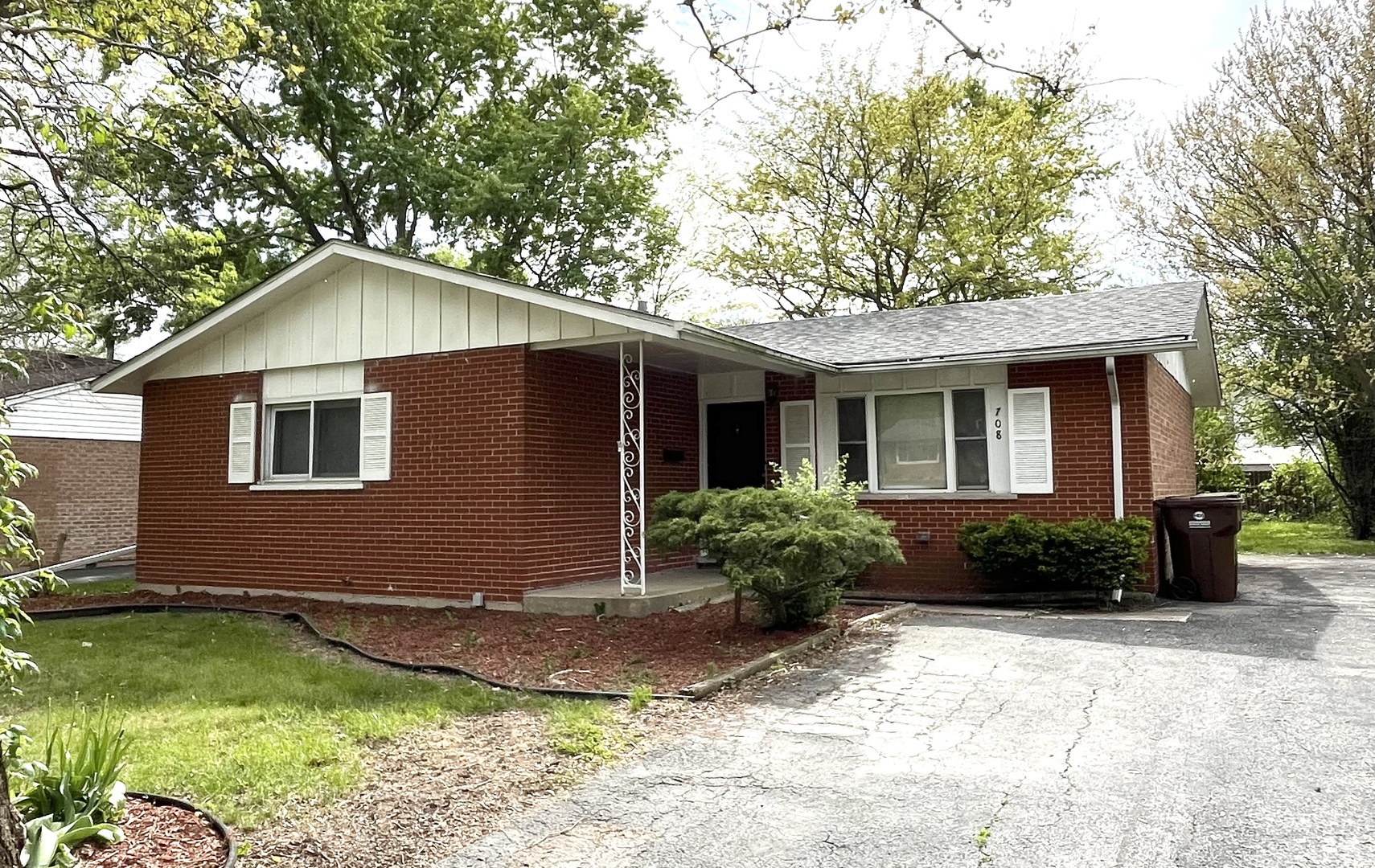 708 Blackhawk Drive Property Photo 1