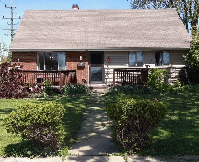 6354 W 85th Street Property Photo 1