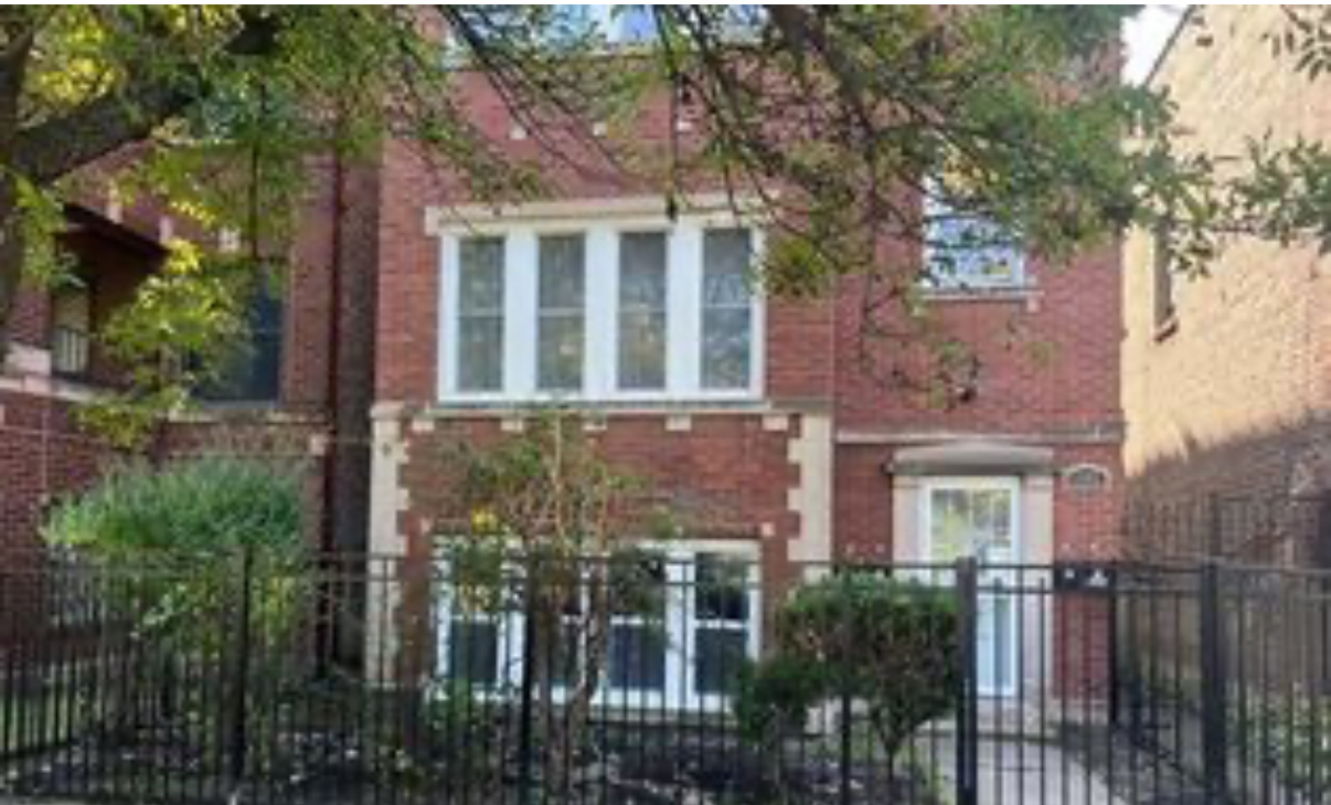 1907 W Garfield Boulevard 3 Property Photo 1