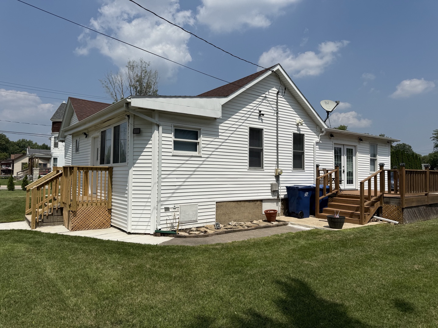 1536 & 1546 La Harpe Street Property Photo 1
