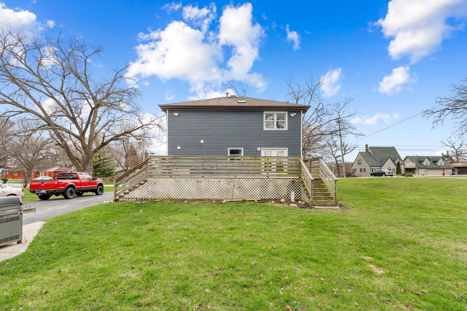 16040 Lockwood Avenue Property Photo 4