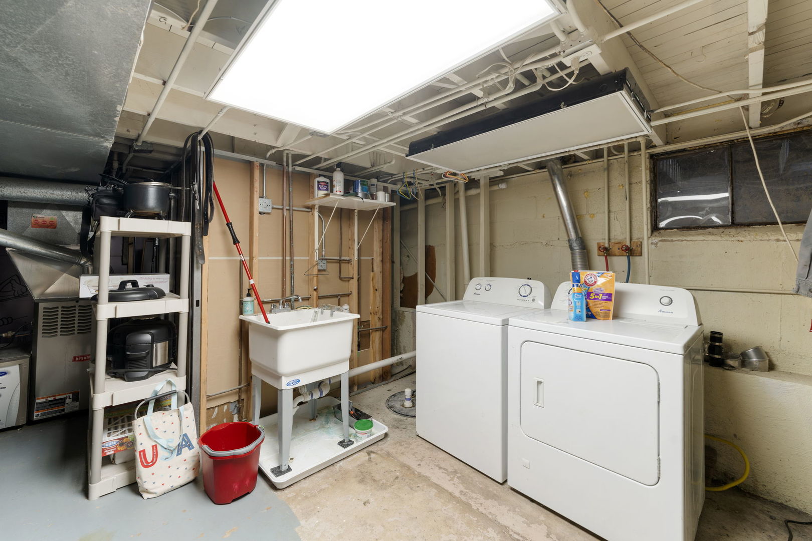 16040 Lockwood Avenue Property Photo 9