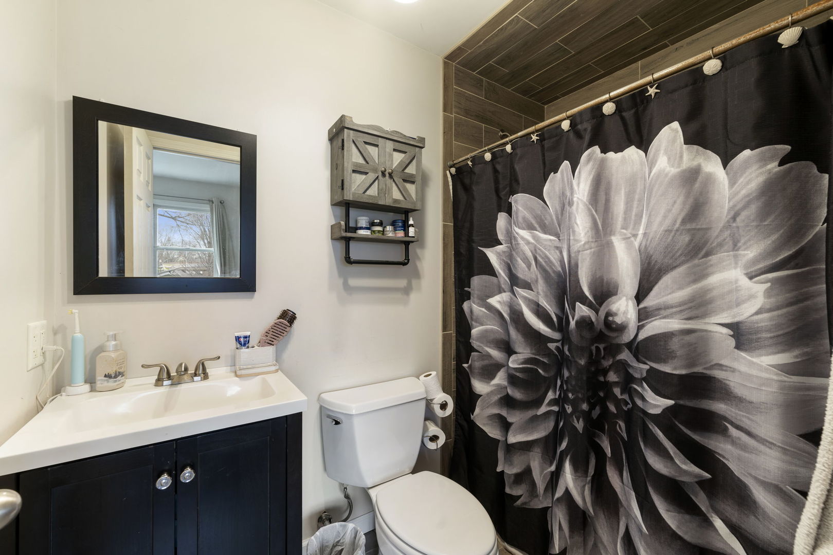 16040 Lockwood Avenue Property Photo 17