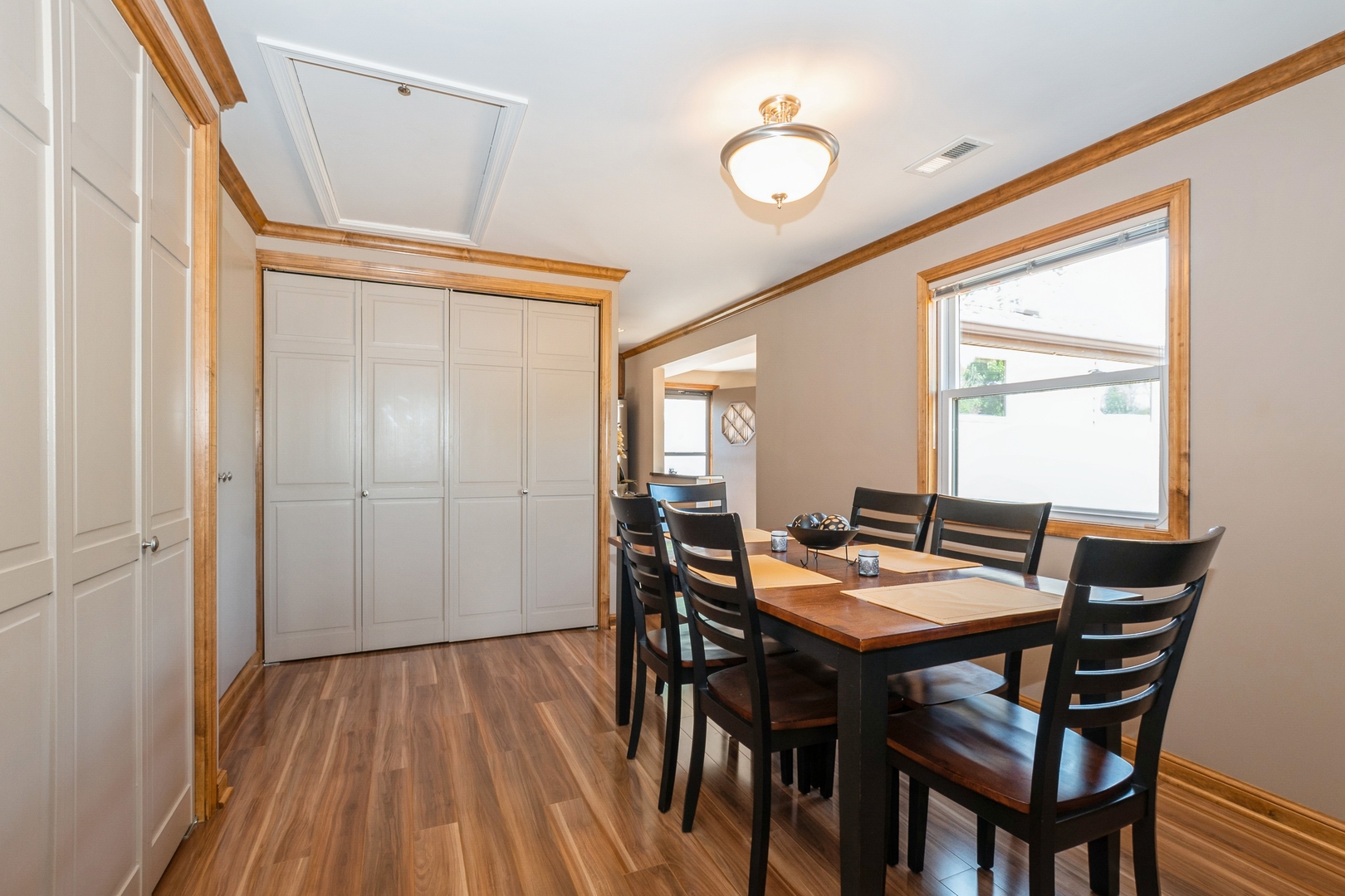 4904 Spring Road Property Photo 4
