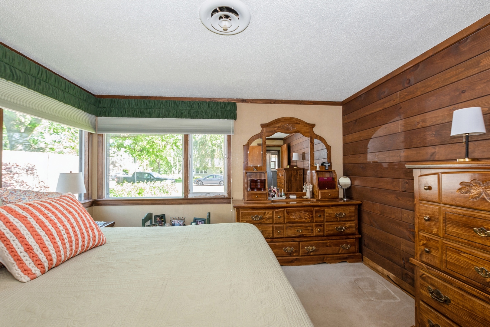 4904 Spring Road Property Photo 8