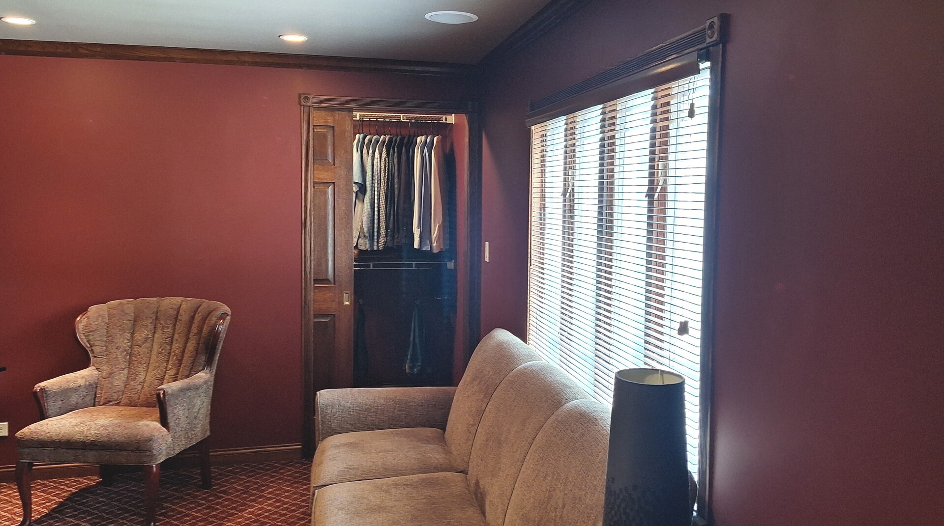 4904 Spring Road Property Photo 12