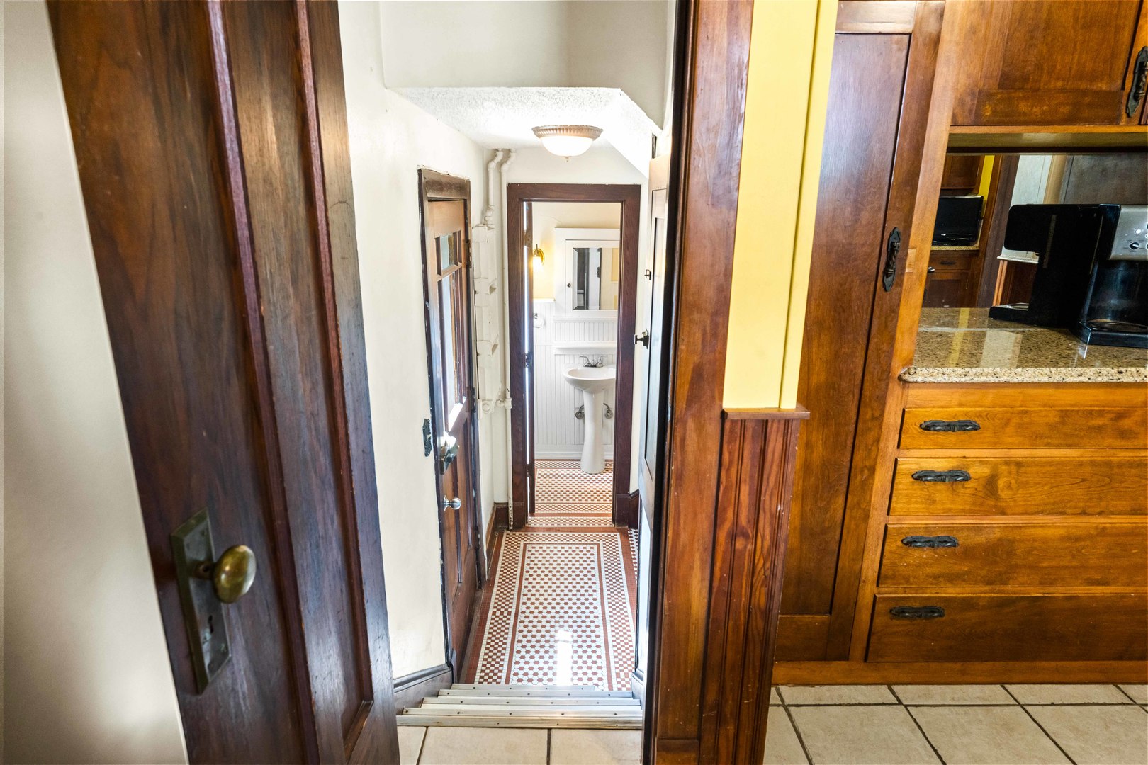 546 Elmwood Court Property Photo 21