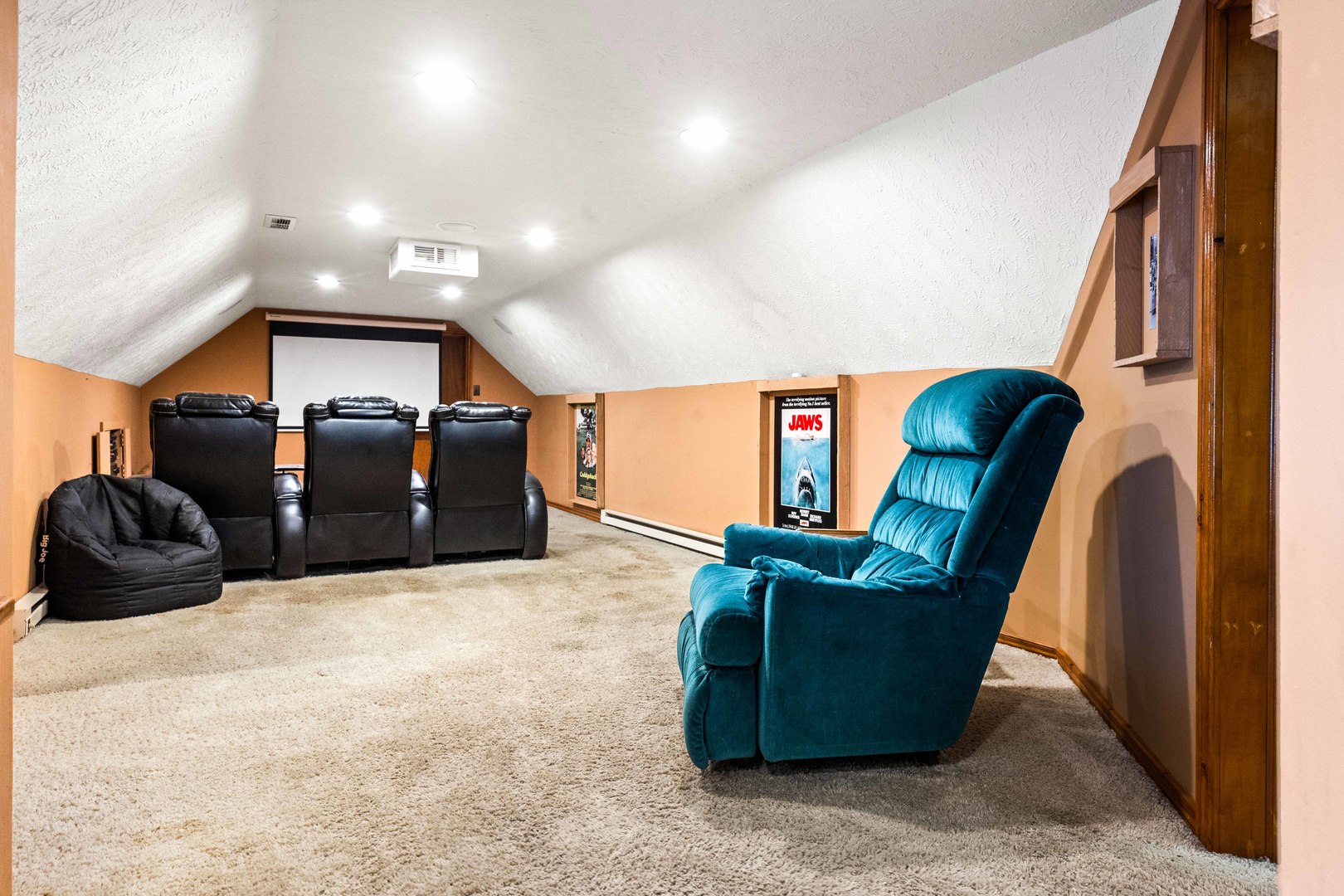 546 Elmwood Court Property Photo 40
