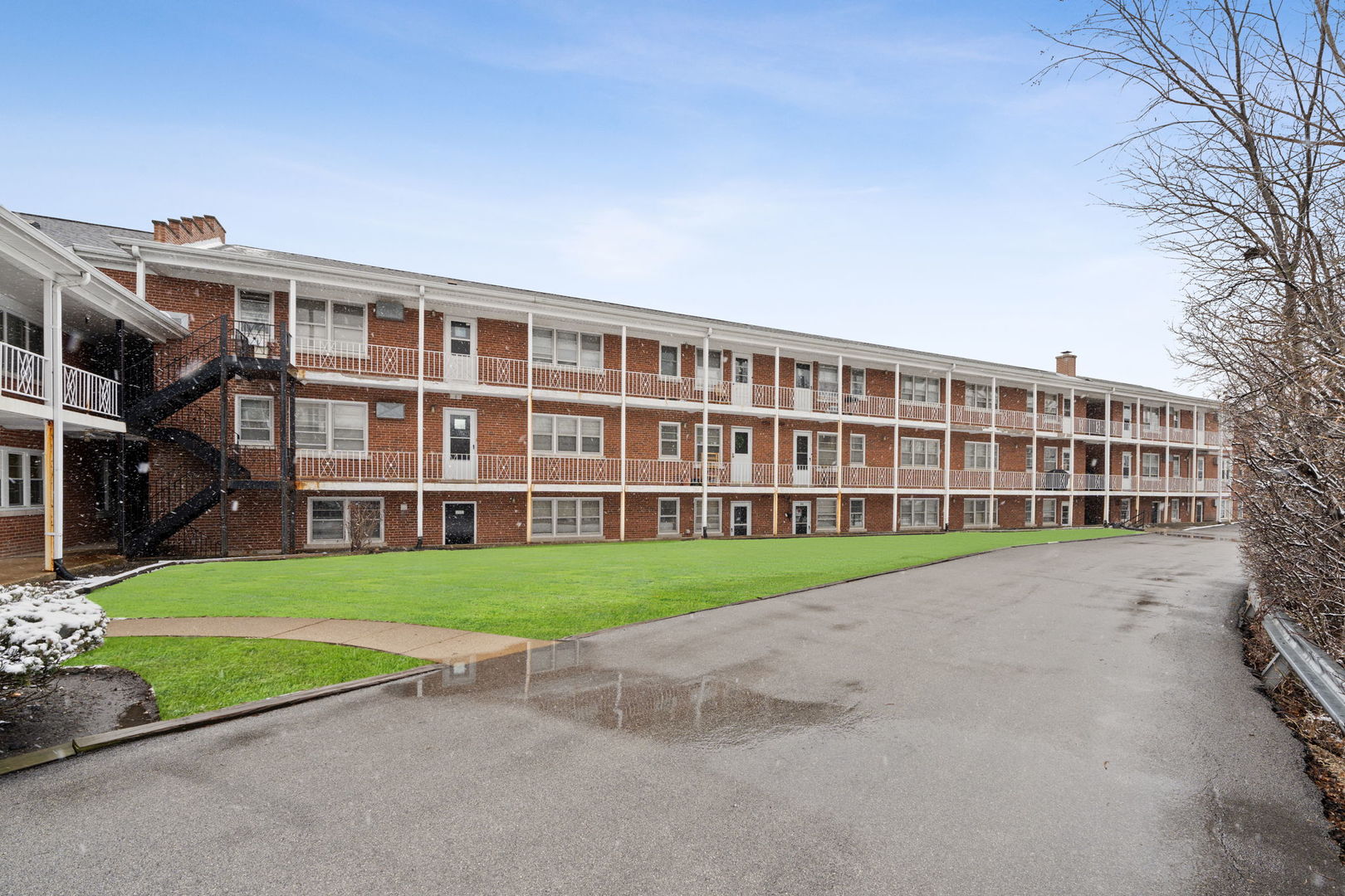2000 Parkside Drive B2 Property Photo 2