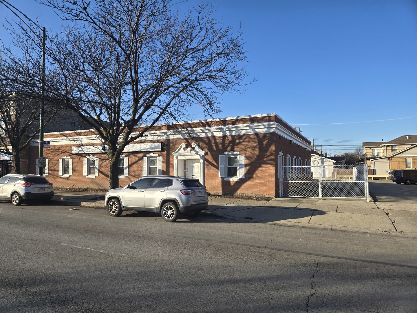 4242 N Cicero Ave Property Photo 1